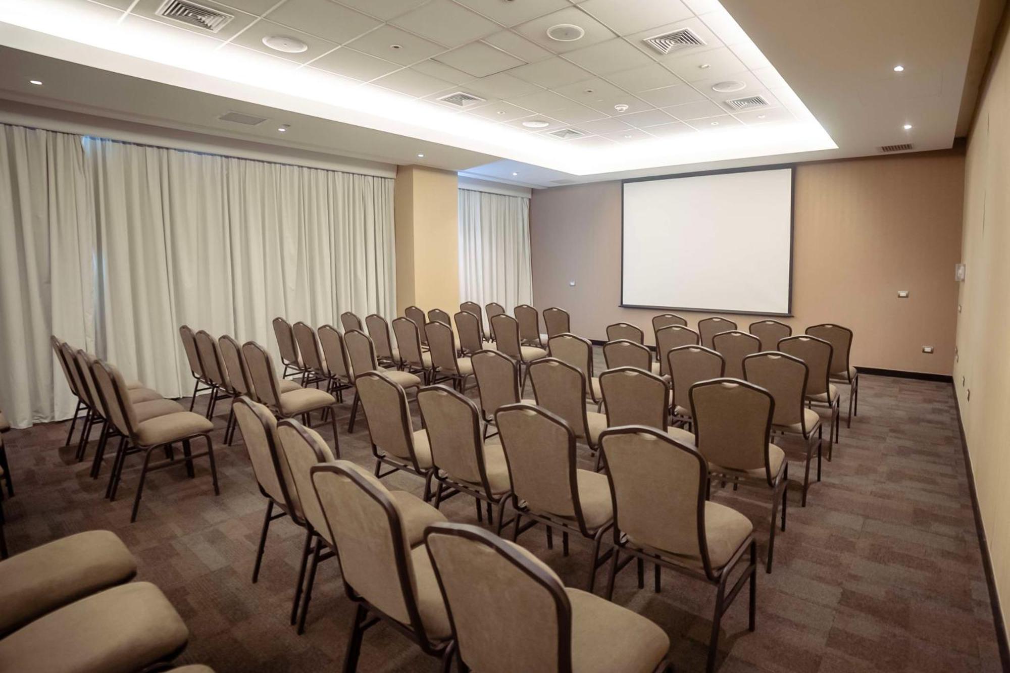 מלון Encalada Doubletree By Hilton Trujillo מראה חיצוני תמונה
