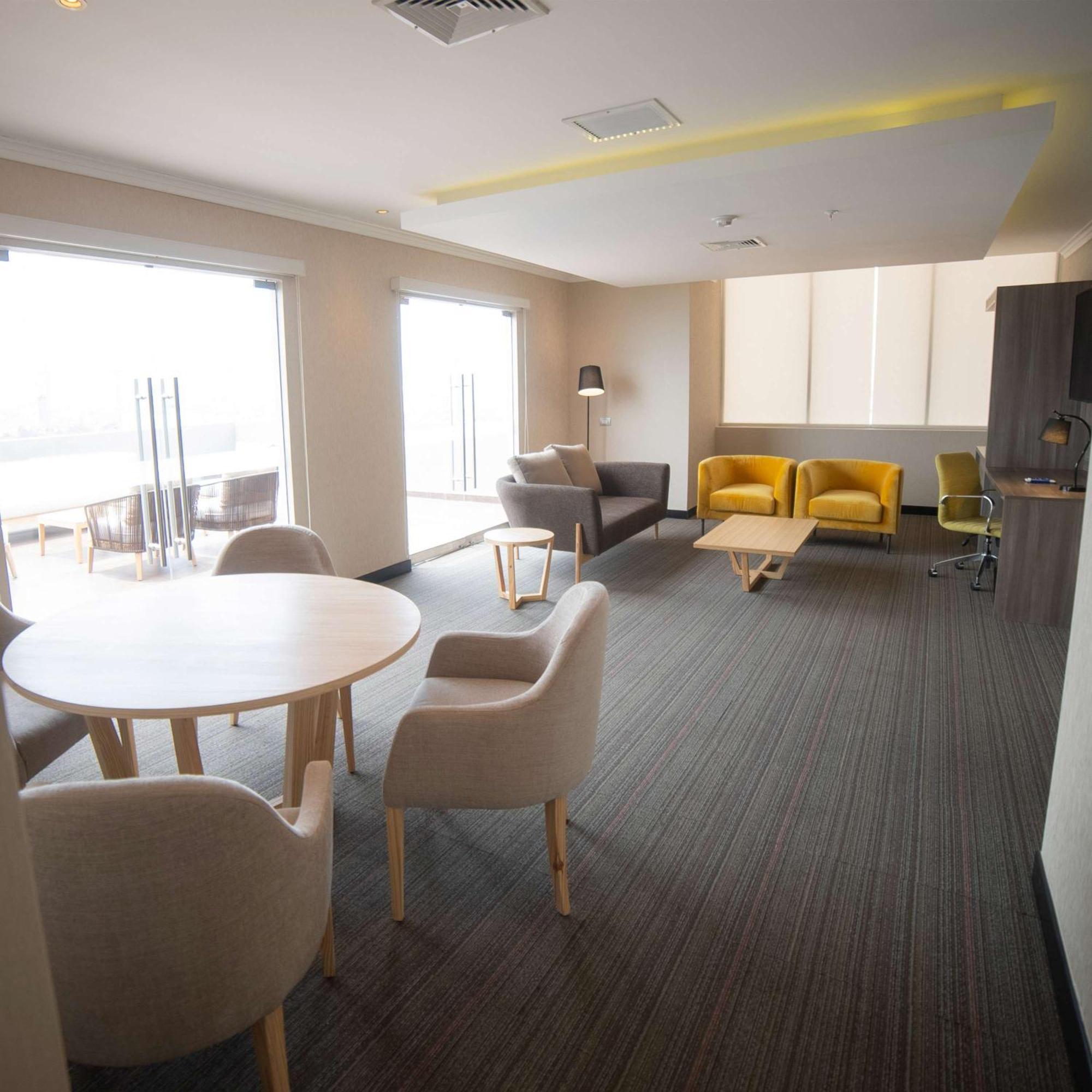 מלון Encalada Doubletree By Hilton Trujillo מראה חיצוני תמונה