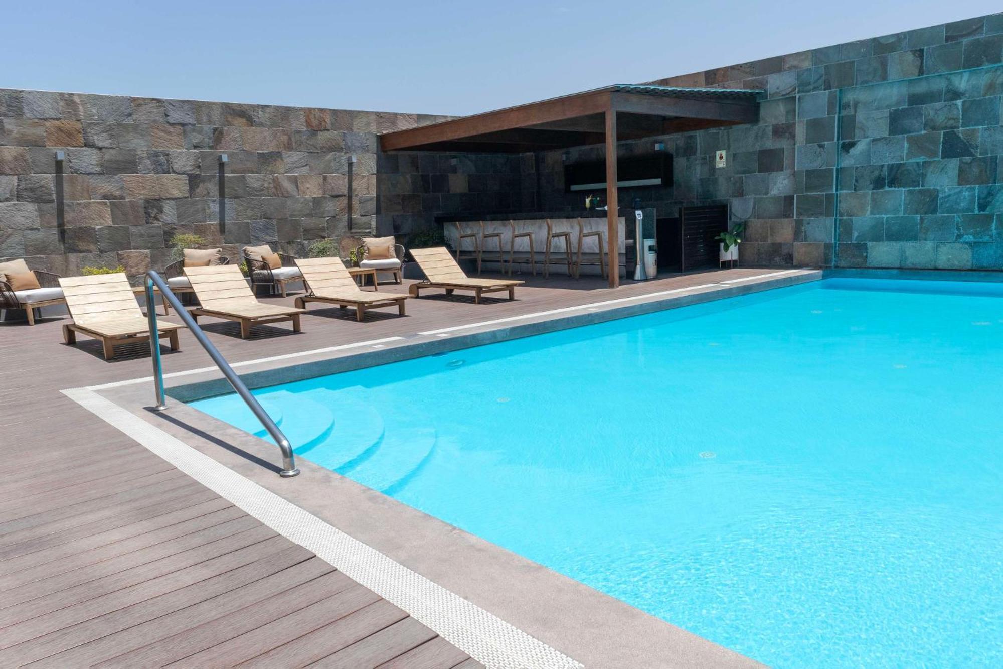 מלון Encalada Doubletree By Hilton Trujillo מראה חיצוני תמונה