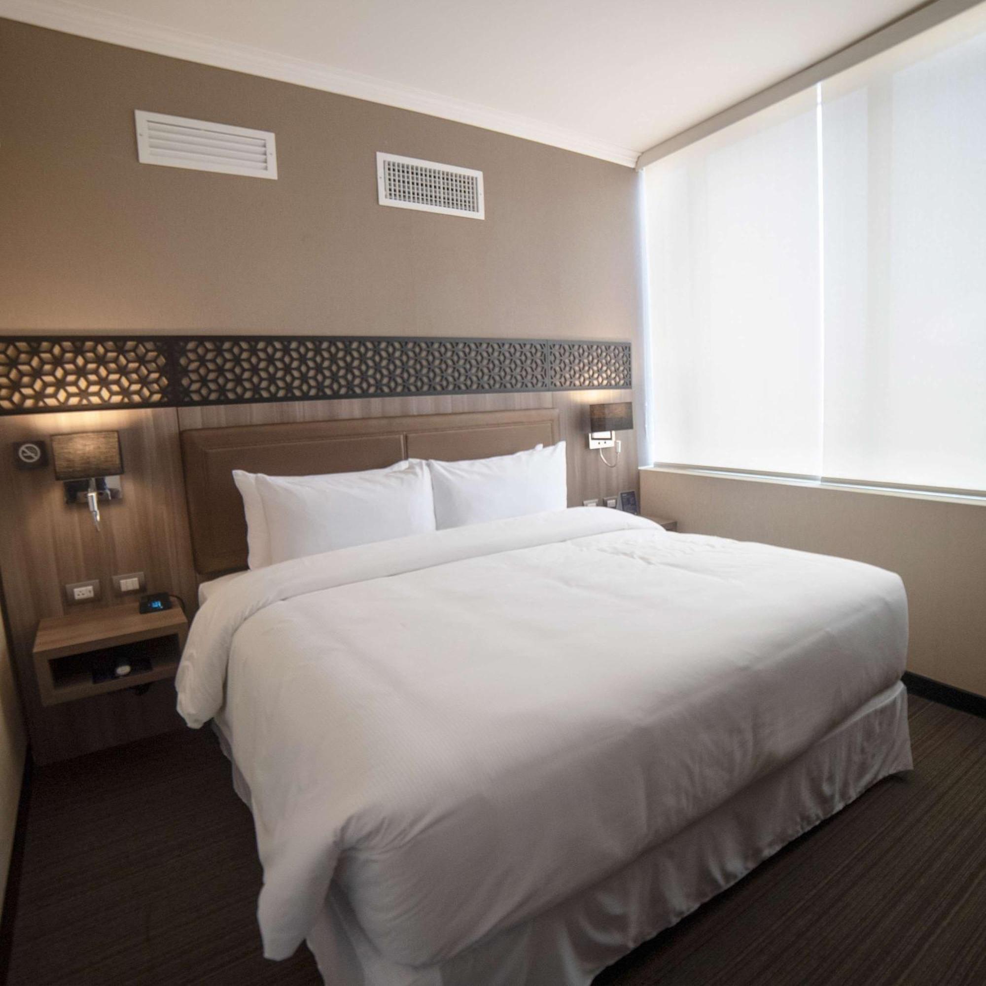 מלון Encalada Doubletree By Hilton Trujillo מראה חיצוני תמונה