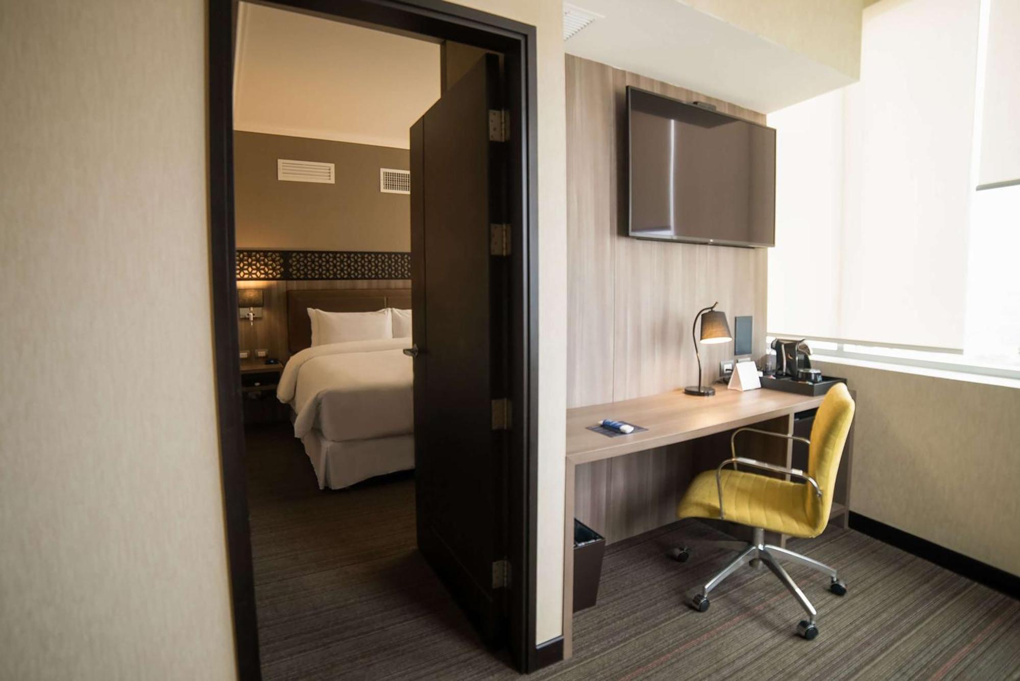 מלון Encalada Doubletree By Hilton Trujillo מראה חיצוני תמונה