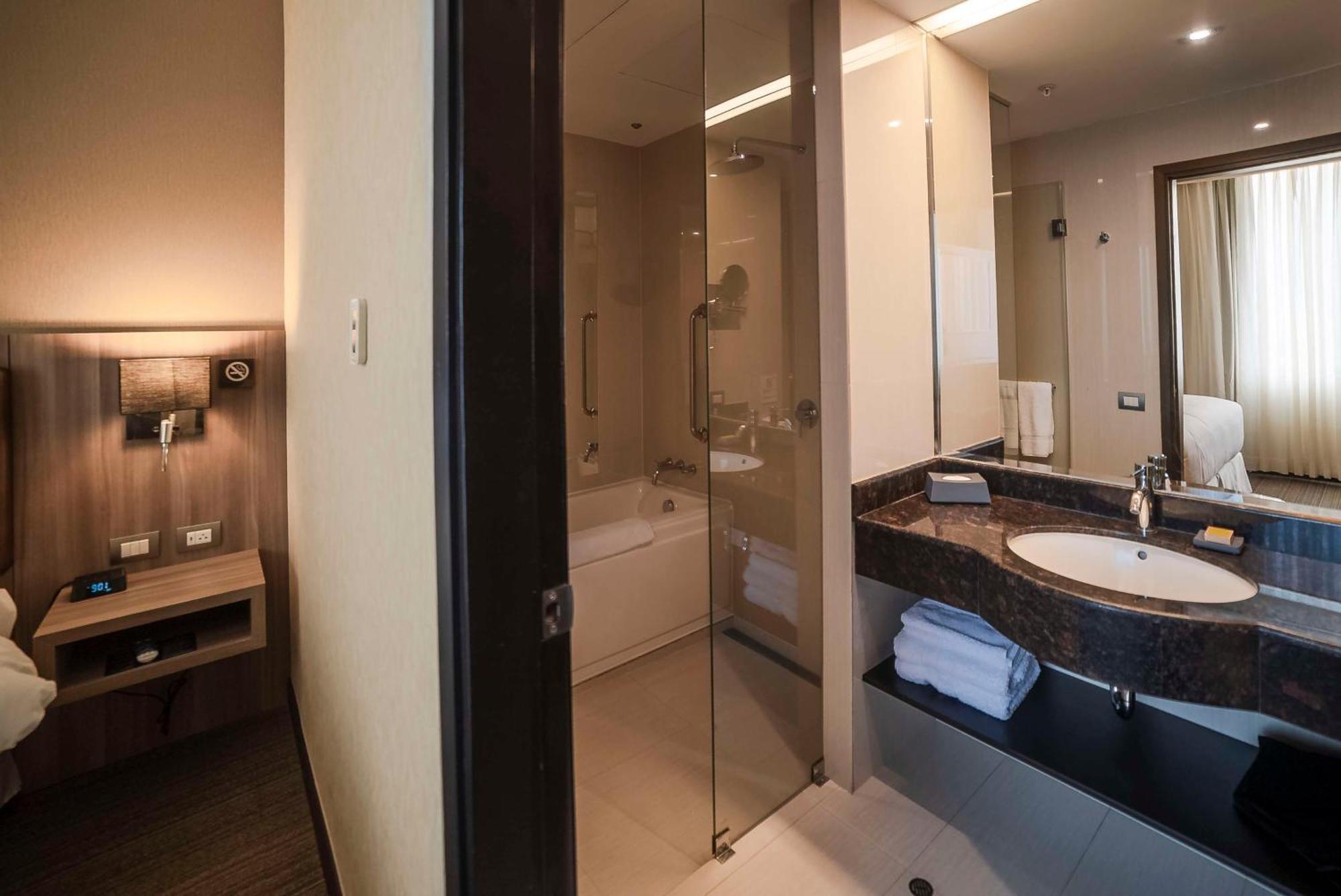 מלון Encalada Doubletree By Hilton Trujillo מראה חיצוני תמונה